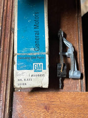 NOS 1960-64 CORVAIR CAR & 1961-65 VAN LEVER HEAT CONTROL W/GUIDE-HOT AIR ASSY-
