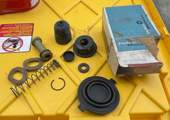 NOS DELCO MORAINE 1960-66 CARS, 1961-65 FC RAMPSIDE GREENBRIER MASTER CYL REBLD KIT