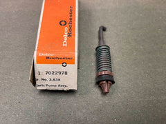 1961-65 OLDSMOBILE CARB PUMP ASSEMBLY F85 J88 4BC EXC 400 ENGINE #7022978