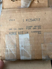 NC NOS GM 1992-99 K SERIES PICK-UP TRUCKS LEFT UPPER HINGE KIT
