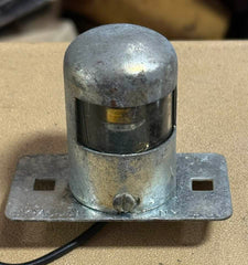Vintage DIETZ 104 License Plate Light – NOS – 12V – Classic Truck & Trailer Fitment