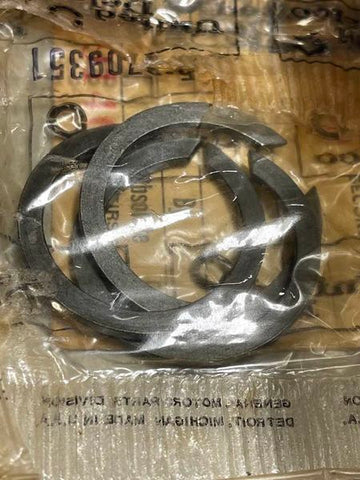 NOS CORVAIR SNAP RING-CLUTCH GEAR-61-65 4 SPEED 66-69 3 & 4 SPEED TRANSMISSION - OLDSMOBILE BUICK CHEVROLET CORVETTE PONTIAC ETC