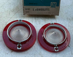 NOS 1964 CORVAIR REVERSE / BACKUP LIGHT LENS W/ ORNAMENT