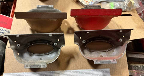 USED 1957 OLDSMOBILE W/ ELECTRIC CLOCK HOUSING W/ CHROME ESCUTCHEON - #569502