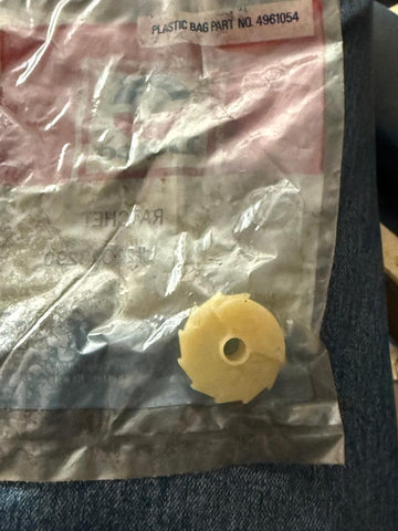 🧩 GM Part #22043290 — Washer Pump Ratchet Wheel