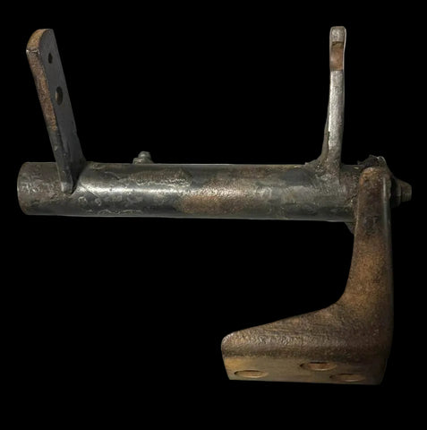 1961-64 Corvairs Used clutch cross shaft assembly and bracket PICTURED