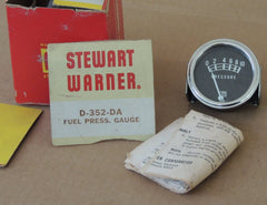 NOS STEWART WARNER D 352 DA FUEL PRESSURE GAUGE