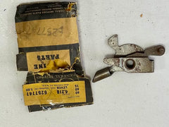 NOS 1960-69 CORVAIR CAR AND VAN AUTOMATIC TRANSMISSION POWERGLIDE RANGE SELCTOR INNER